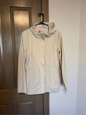 Light Sand Hooded Rain Coat — Casual Water-Resistant Jacket